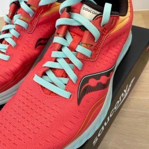 Saucony Kinvara 11 Coral Tennis Shoes